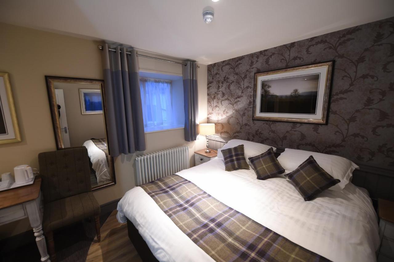 Kings Arms Hotel Holme  외부 사진